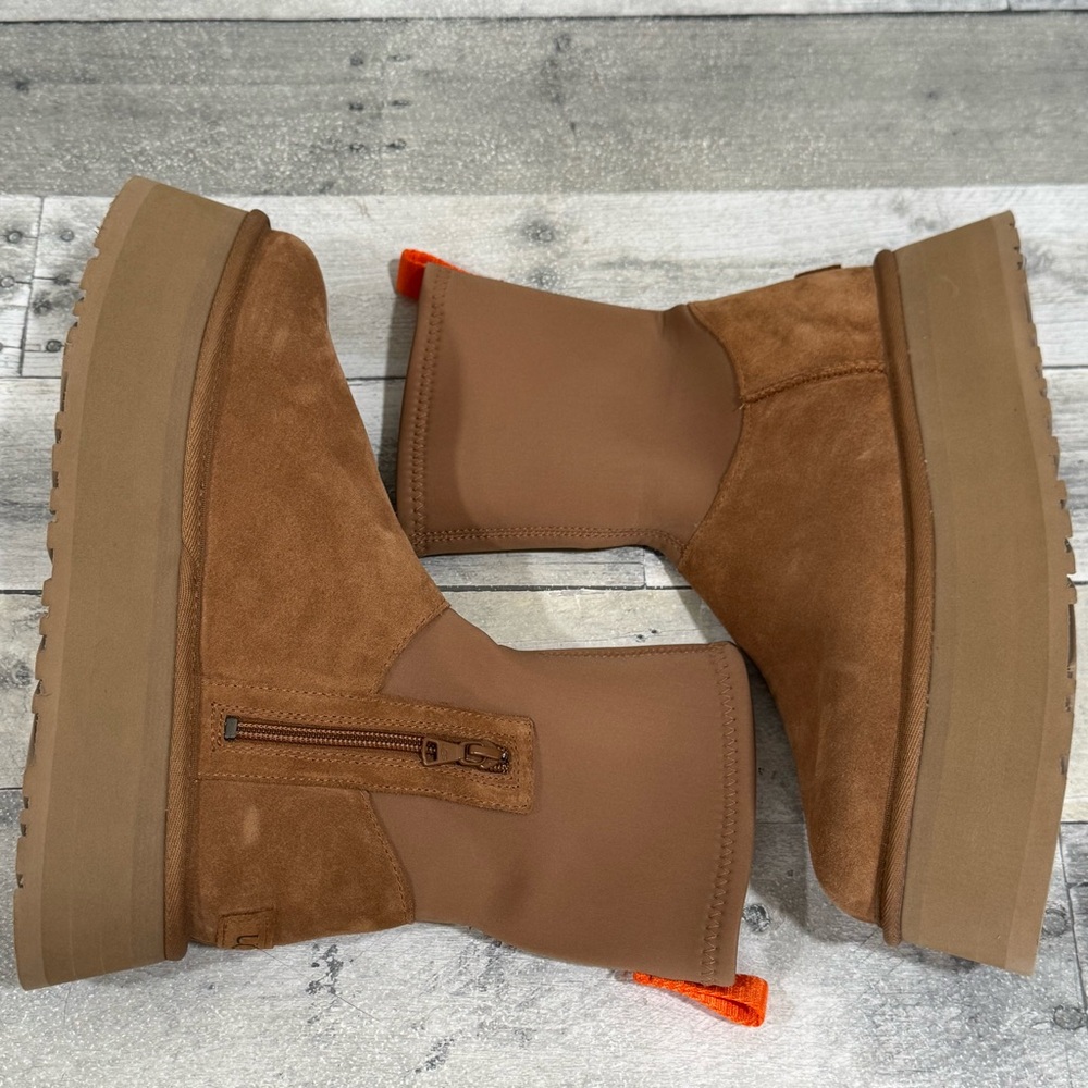 UGG Classic Dipper Boots in Chestnut  - Size - 9 .US - Picture 5 of 9